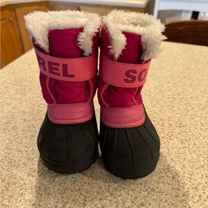 Sorel Snow Boots Toddler Sz 7 pink/black